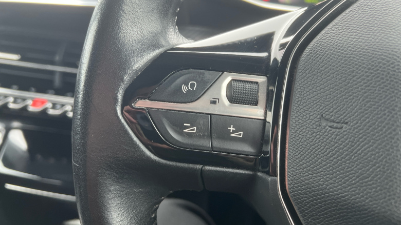 Peugeot 2008 1.2 PureTech 130 Allure Premium 5dr Petrol Estate